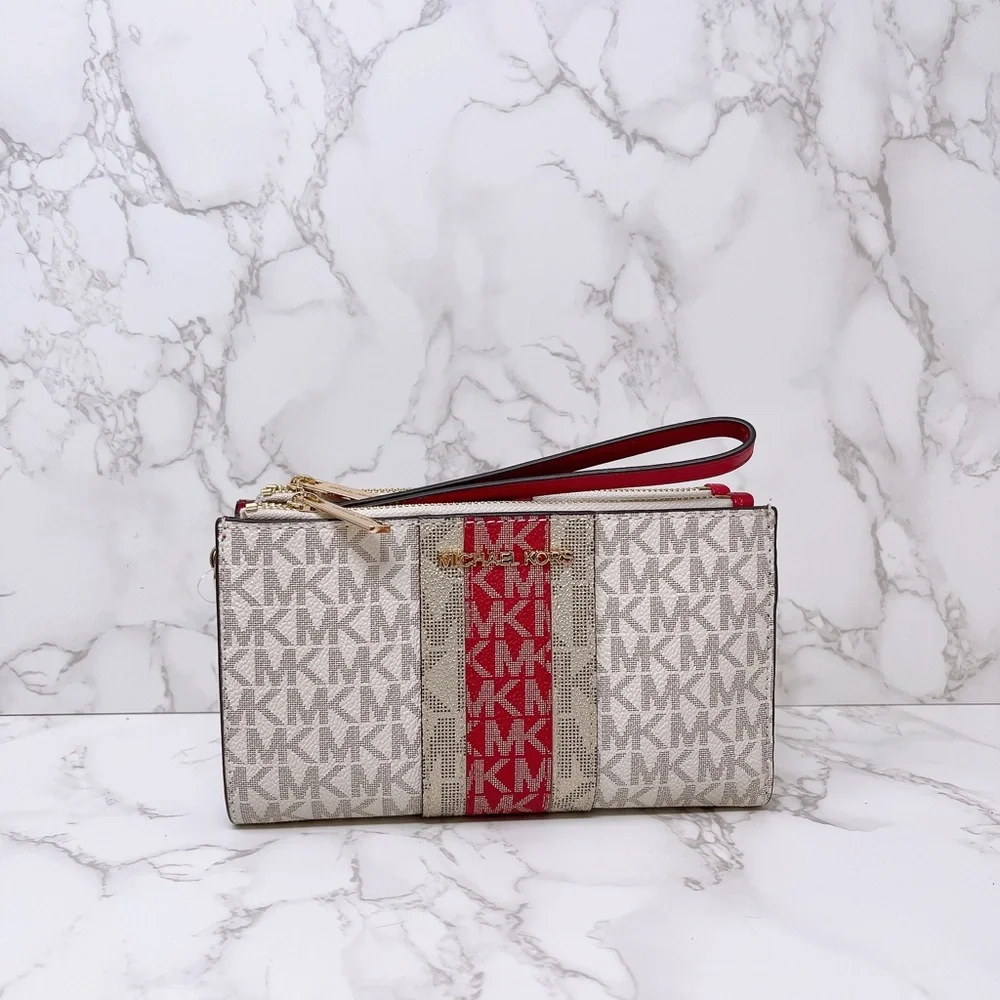 Michael Kors wallet - Picture 1 of 7